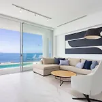 Crystal I Luxury By Hermosa * Acantilado de los Gigantes