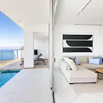Crystal I Luxury By Hermosa