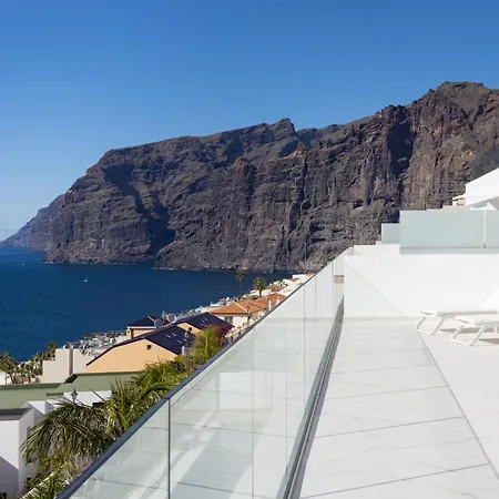 Crystal I Luxury By Enjoyahome Appartement