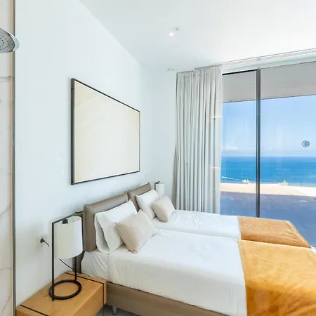 Crystal I Luxury By Hermosa