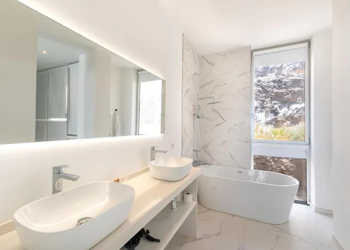 Crystal I Luxury By Hermosa * Acantilado de los Gigantes