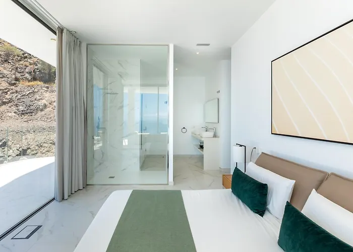 Crystal I Luxury By Hermosa *