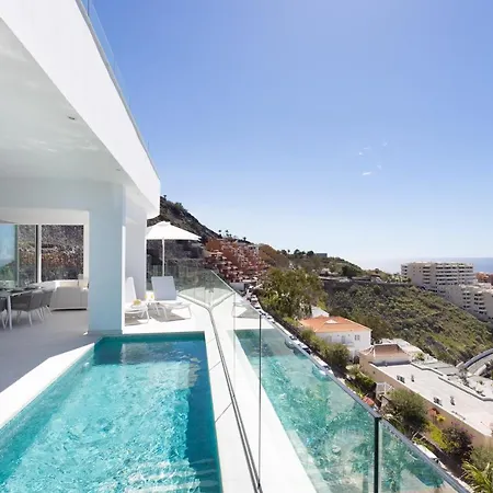 아파트 Crystal I Luxury By Enjoyahome 아칸티라도