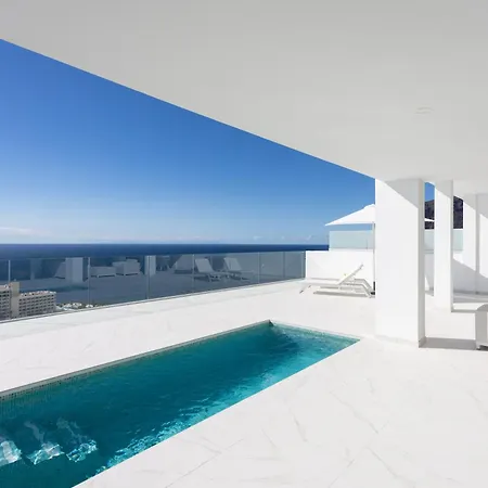 Crystal I Luxury By Enjoyahome Апартаменты
