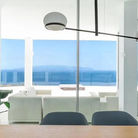 Crystal I Luxury By Hermosa