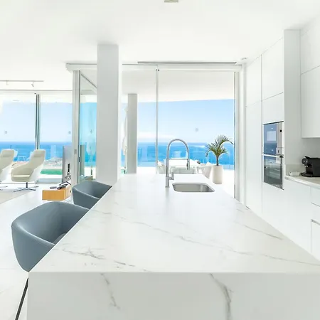 Crystal I Luxury By Hermosa *