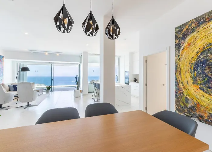 Crystal I Luxury By Hermosa