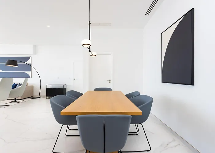 Crystal I Luxury By Hermosa *