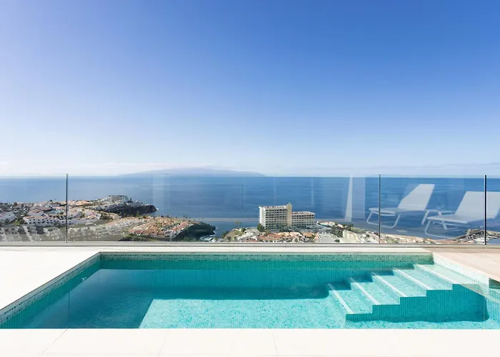 Crystal I Luxury By Hermosa *