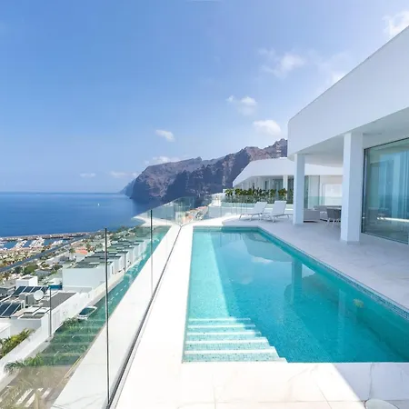 Crystal I Luxury By Hermosa * Acantilado de los Gigantes